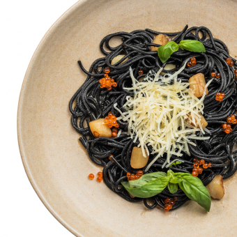 Pasta with scallops and red caviar
