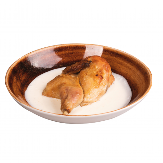 Chicken  in plum-wine sauce 